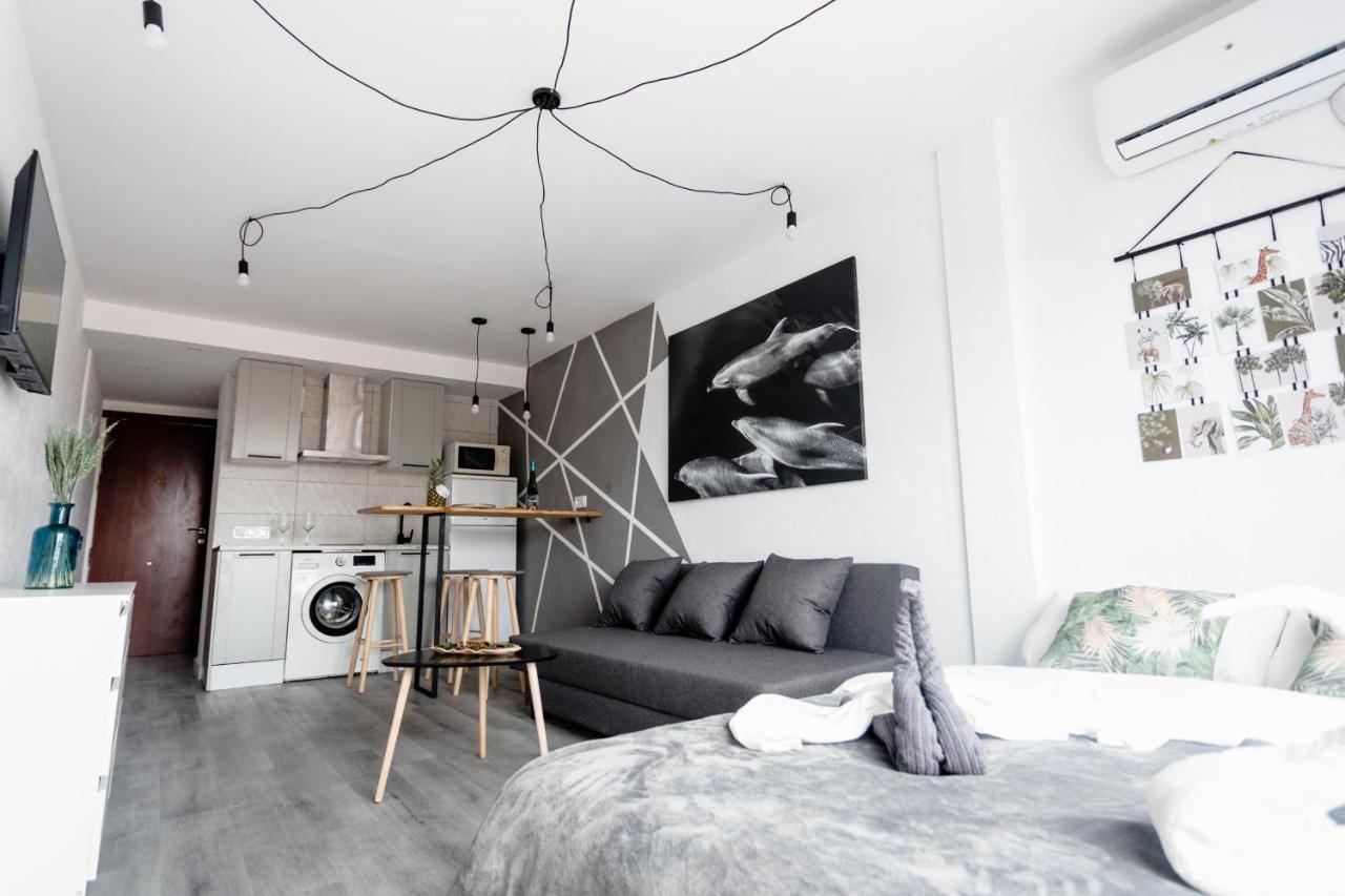 Modern Studio With See And City View 貝尼多姆 外观 照片