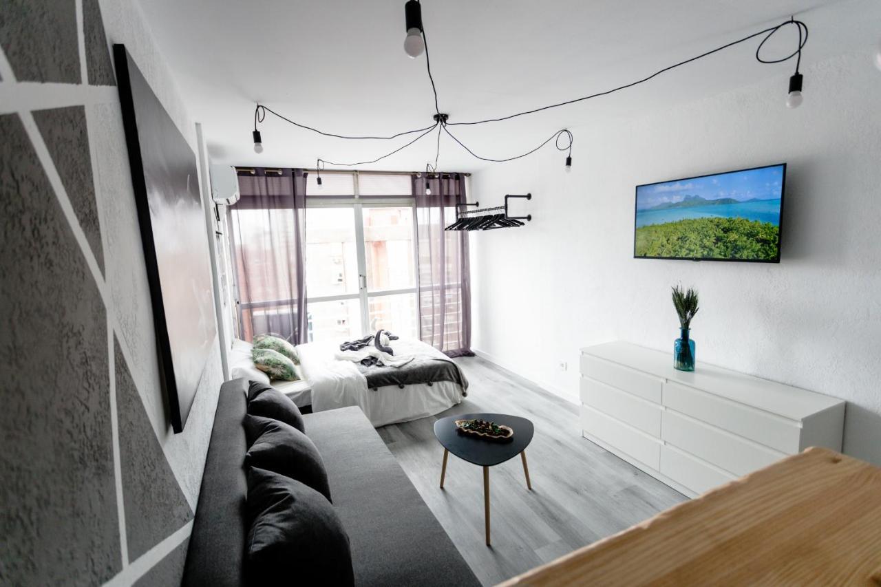 Modern Studio With See And City View 貝尼多姆 外观 照片