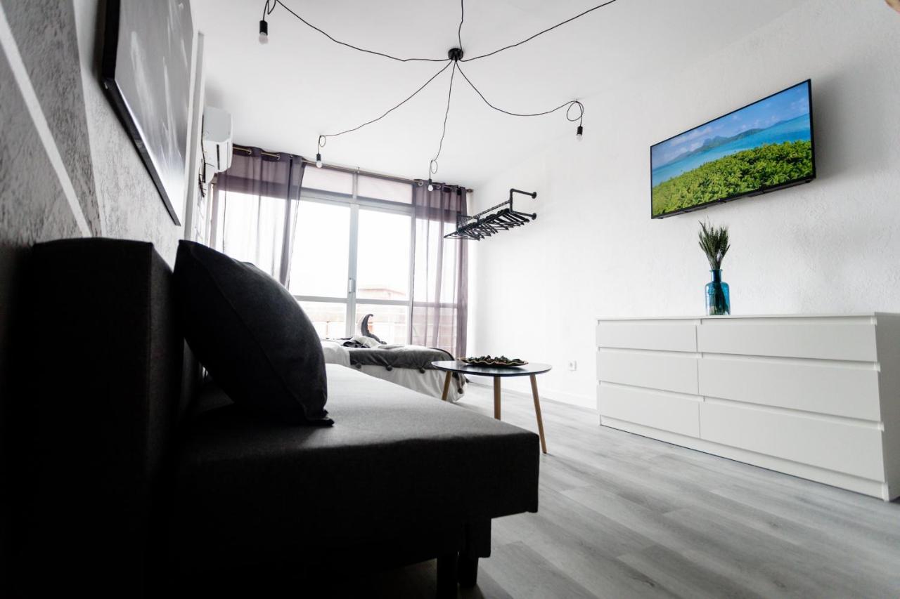 Modern Studio With See And City View 貝尼多姆 外观 照片